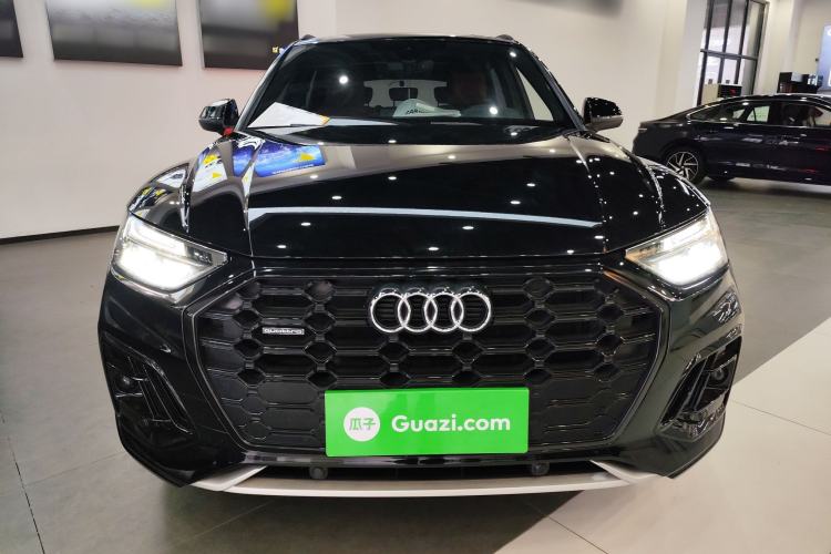 Used Audi Q5L 2022 40T Fashionable and Dynamic Model
