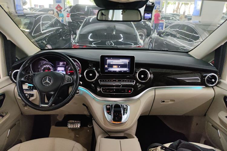 Used Mercedes-Benz V-Class 2016 V 260 Prestige Edition
