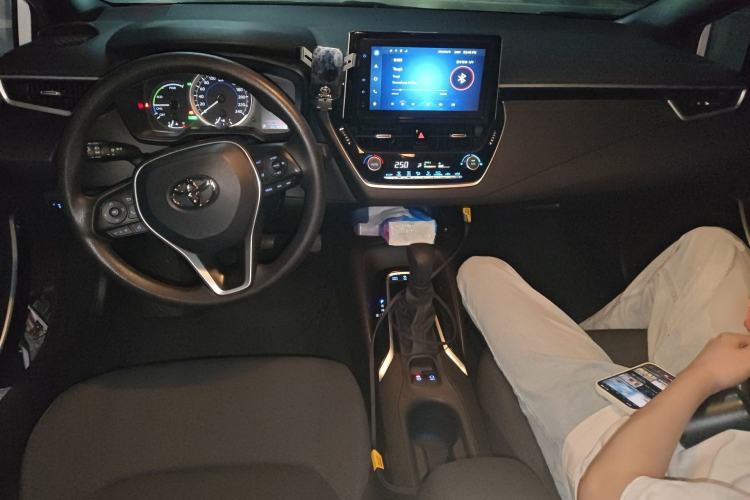 Used Toyota Levin 2022 Dual-Engine 1.8H E-CVT Luxury Edition Center Console