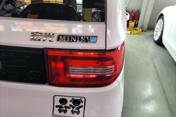 Used Wuling Hongguang MINIEV 2021 Macaron Premium Model – Lithium Iron Phosphate
