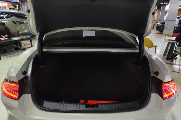 Used Xiaomi Auto SU7 2024 Rear-Drive Ultra-Long Range Advanced Pro-Level Intelligent Driving Version Trunk