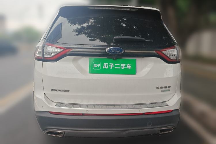 Used Ford Edge 2015 2.0T GTDi Two-Wheel-Drive High-Line Version
