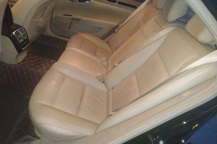 Used Mercedes-Benz S-Class 2010 S 350 L Luxury Model Left Rear Seat