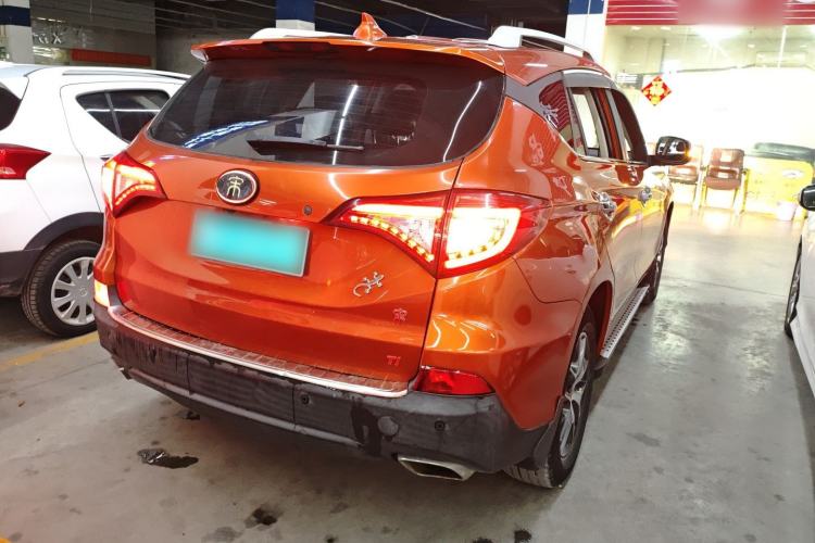 Used BYD Song 2016 GaiShi Edition 1.5TI Manual Elite Model