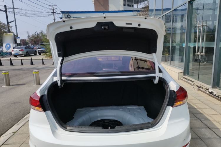 Used Hyundai Elantra (6th Generation / Lingdong) 2018 1.6L Automatic 15th Anniversary Special Edition
