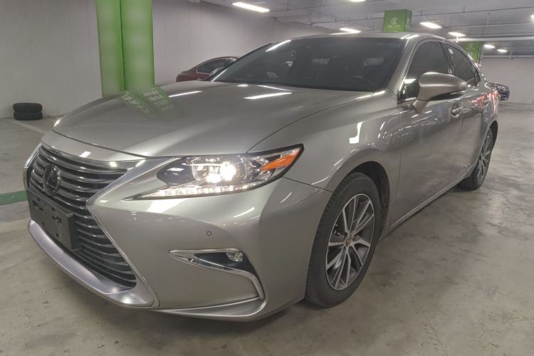 Used Lexus ES 2015 300h Comfort Edition