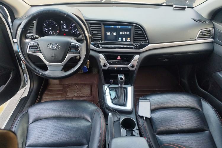 Used Hyundai Elantra (6th Generation / Lingdong) 2016 1.6L Automatic ZhiXuan – Elite Version Center Console