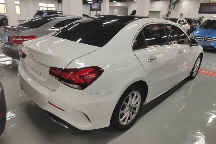 Used Mercedes-Benz A-Class 2021 A 200 L Sport Sedan Fashion Model
