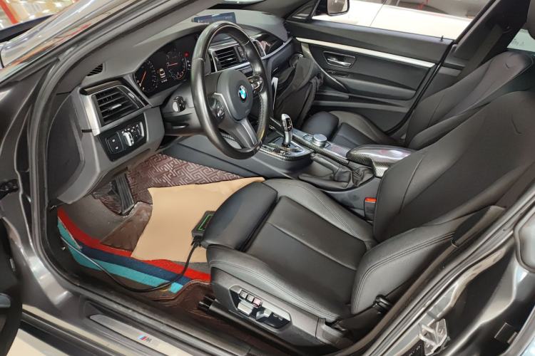 Used BMW 3 Series GT 2020 320i M Sport Package Driver Seat