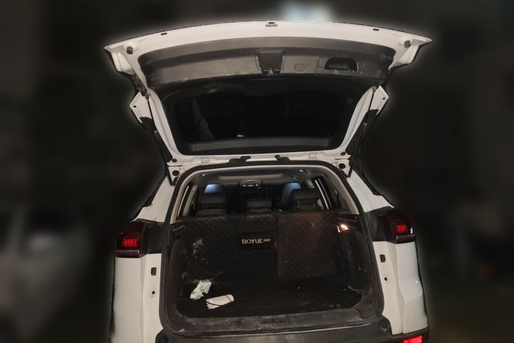 Used Geely Auto Emgrand X7 Sport 2020 1.8TD DCT Smart Connect PRO Trunk