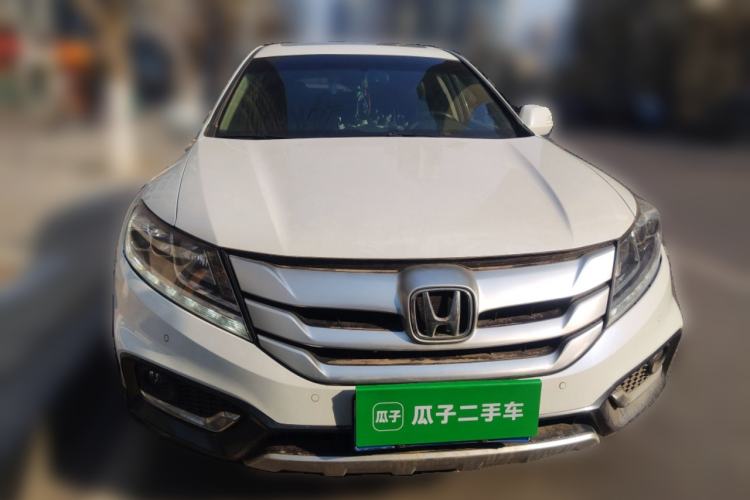 Used Honda Crosstour 2014 2.4L Luxury Edition Front