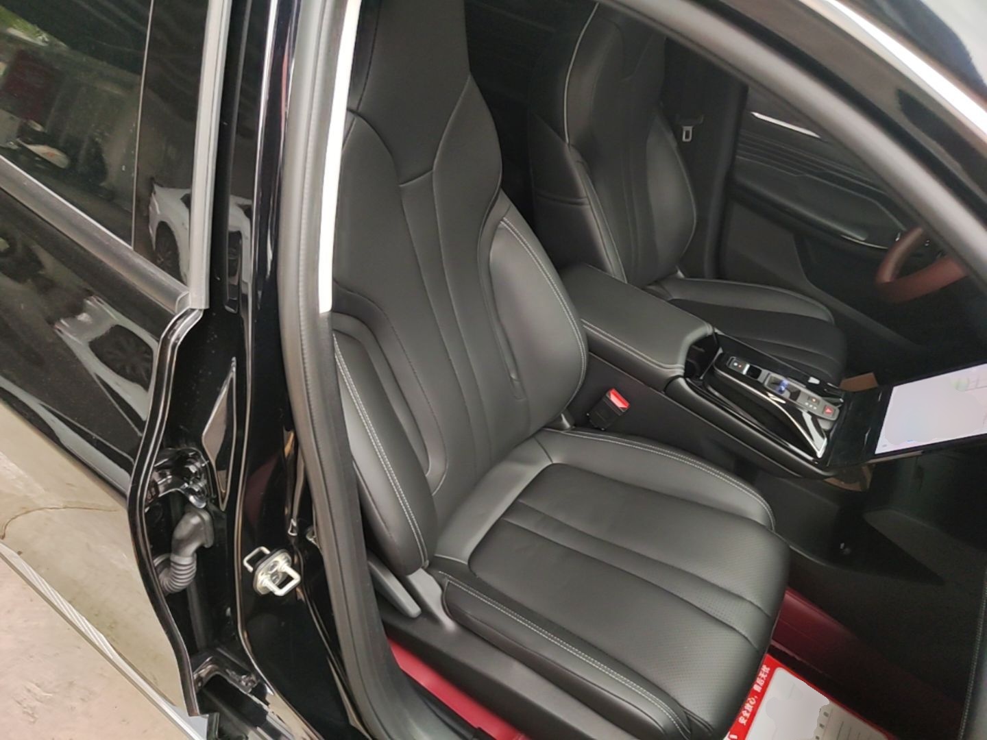 Dongfeng Aeolus Mage 2023 DH-i 1.5T Luxury Edition — снимка 19