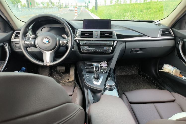 Used BMW 3 Series 2018 320Li Leading Model M Sport Package
