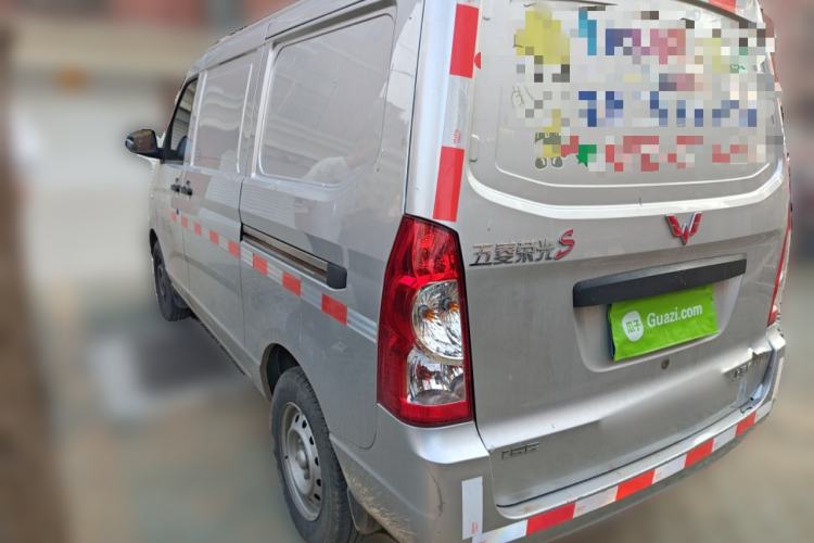 Used Wuling Rongguang S 2023 1.5L Basic Enclosed-Window Vehicle 2 Seats