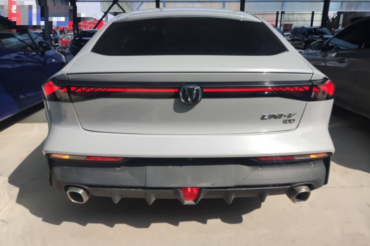 Used Changan UNI-V iDD 2023 ZhiDian iDD 1.5T 113km ZhiKu Model
