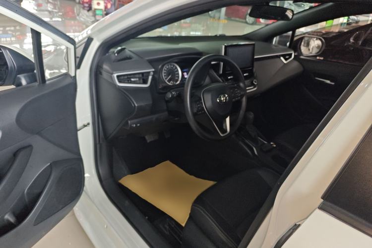 Used Toyota Levin 2019 185T CVT Luxury Edition China VI Standard Driver Seat