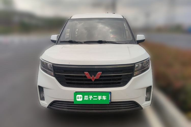 Used Wuling Zhengcheng 2021 1.5T Manual Luxury Commercial Vehicle Front