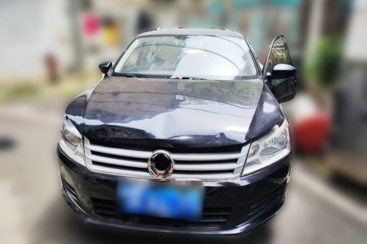 Used Volkswagen Santana 2013 1.6L Manual Fashion Edition Front