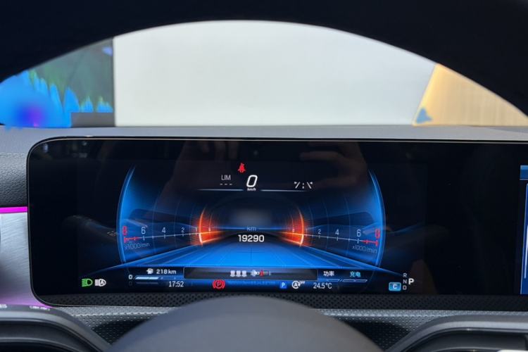 Used Mercedes-Benz A AMG 2024 Facelift AMG A 35 L 4MATIC Interior 5