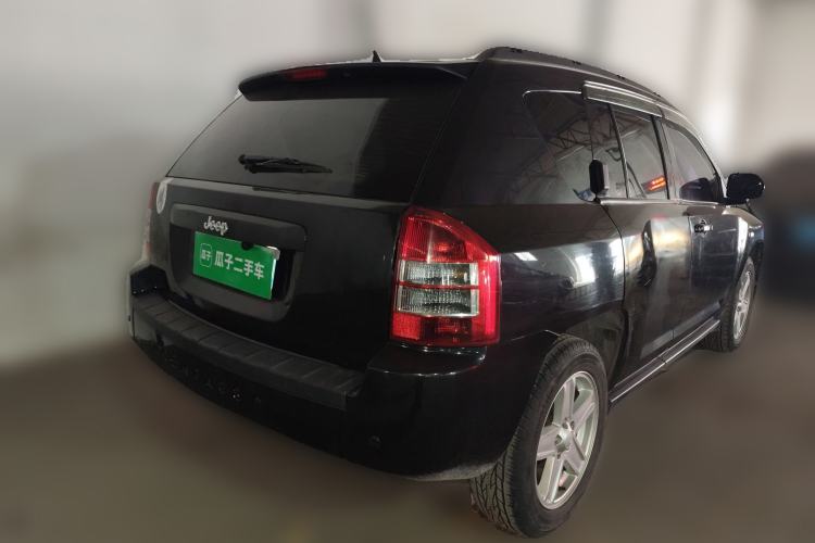 Used Jeep Compass 2010 2.4L four-wheel drive sport version
