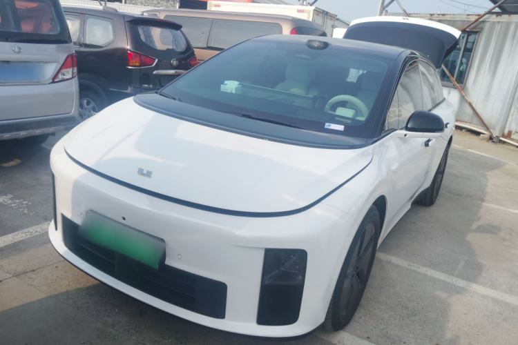 Used Li Auto i6 2025 Model Two-Wheel-Drive Standard Type