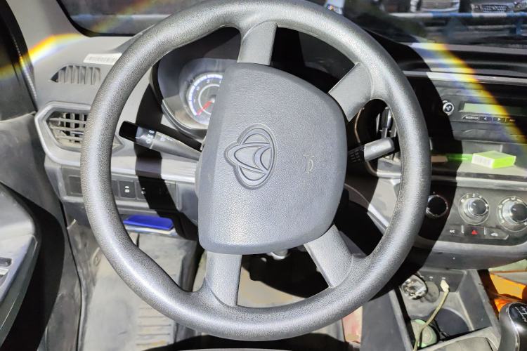 Used CHANGAN KAICHENG Ruixing M60 2023 1.6L CNG Comfort-Grade 6-Seater Passenger Vehicle