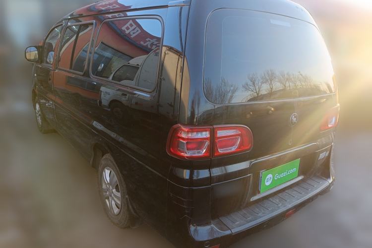 Used FORTHING Lingzhi 2022 M5L 1.6L Utility Model 7 Seats