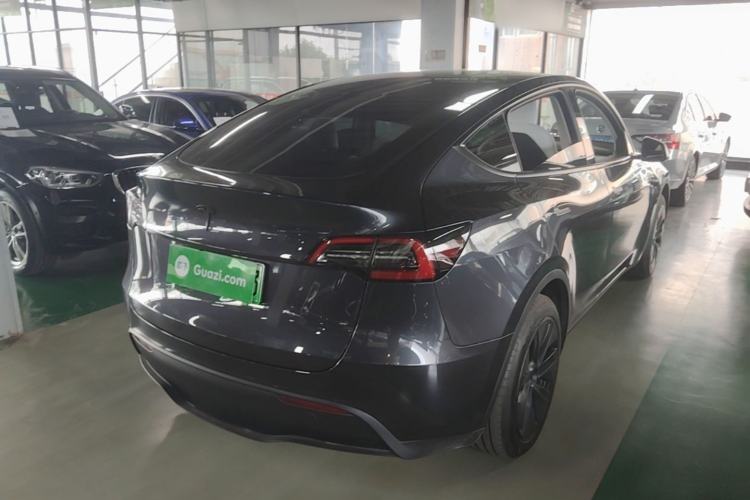 Used Tesla Model Y 2024 Rear-Wheel-Drive Version
