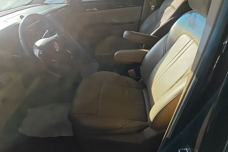 Used Buick GL8 2018 ES 28T Premium Model China VI Standard
