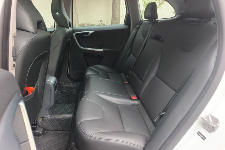 Used Volvo XC60 2015 T5 Smart Upgrade Model