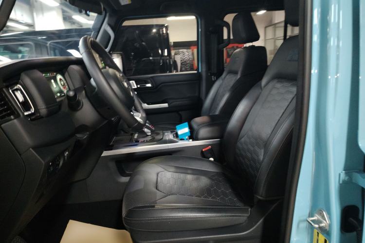 Used 212 T01 2025 2.0T Changfeng
