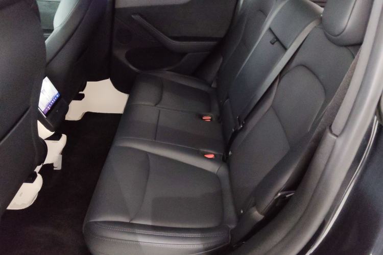 Used Tesla Model Y 2025 Long-Range All-Wheel Drive First Edition