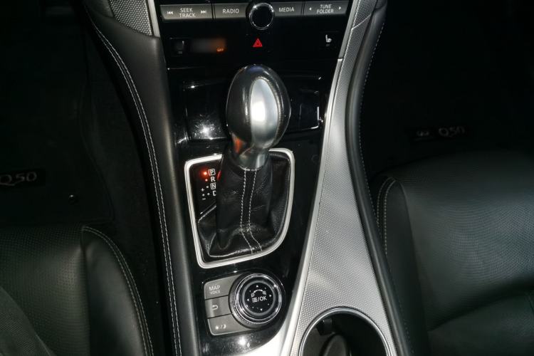 Used Infiniti Q50 2014 3.7L Luxury Edition