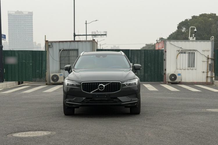 Used Volvo XC60 2019 T5 4x4 Smart Edition China V Standard