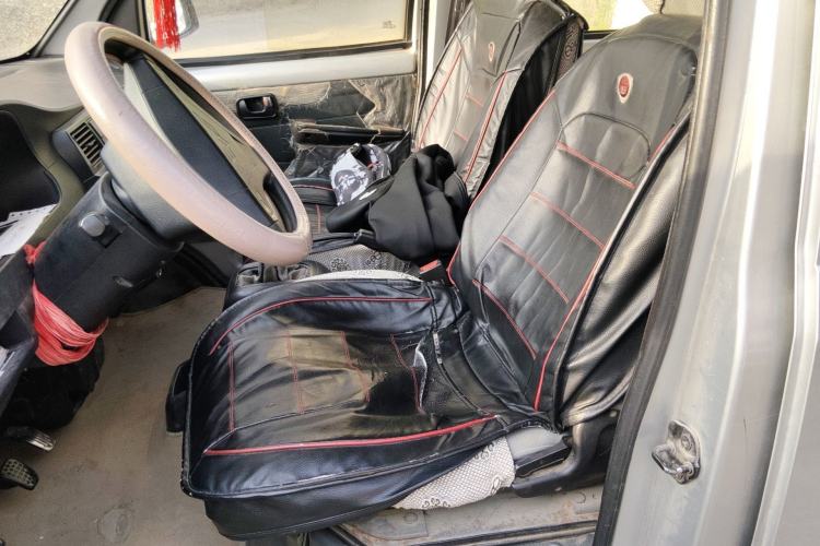 Used Wuling Rongguang 2011 1.2L Base Version Left Front Seat