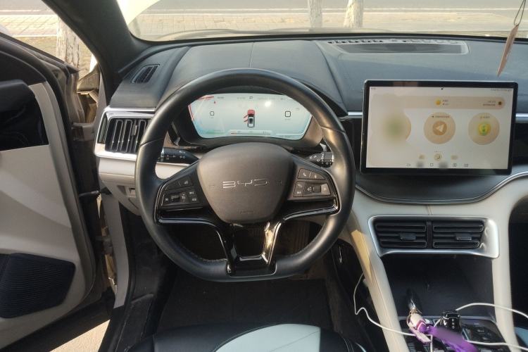 Used BYD Song PLUS New Energy 2024 Honor Edition EV 520km Luxury Model Steering Wheel