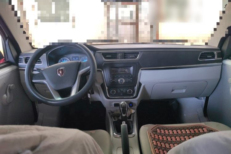 Used Jinbei Hiace X30 2024 1.5L Champion Edition Passenger Vehicle 5/6/7 Seats Center Console