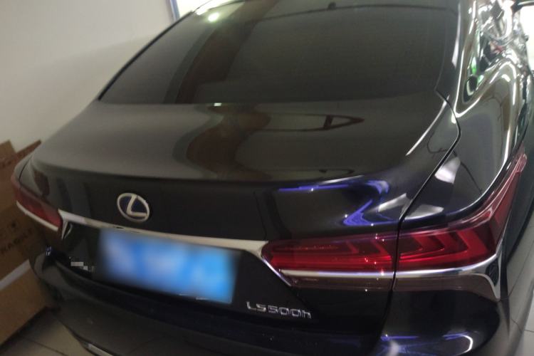 Used Lexus LS 2018 500h Excellence Edition China VI standard