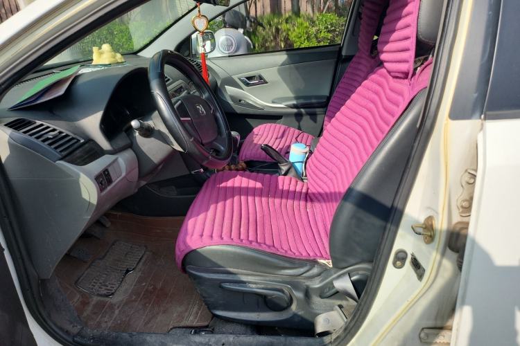 Used Zotye Z300 2014 1.5L Value Edition Manual Elite Model