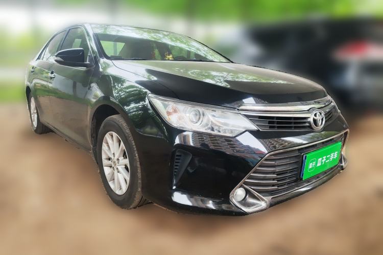 Used Toyota Camry 2016 2.0G 10th Anniversary Leading Edition Front Right 45 Deg