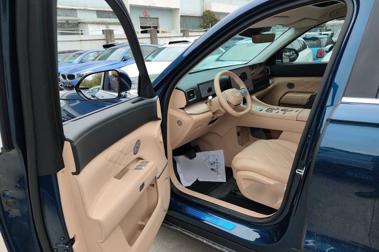 Used Chery T11 2026 Model 220 All-Wheel Drive Family Fun Edition