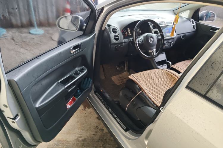 Used Volkswagen Golf 2011 1.4TSI Cross Golf Driver Seat