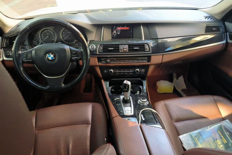 Used BMW 5 Series 2017 520Li Elegant Edition
