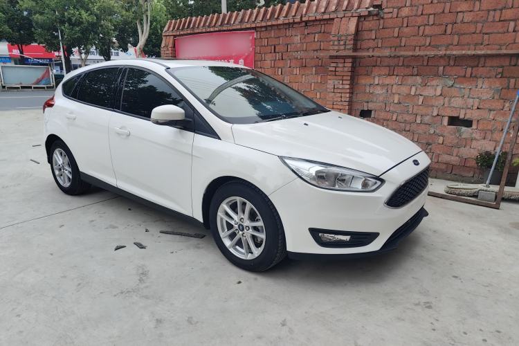 Used Ford Focus 2018 Hatchback Classic 1.6L Automatic Trendy SmartDrive Edition