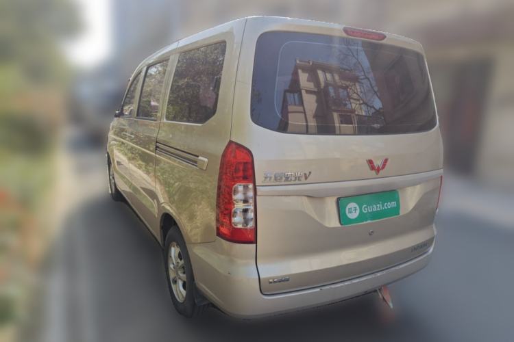 Used Wuling Hongguang V 2019 1.5L Enjoyment Version China VI LAR