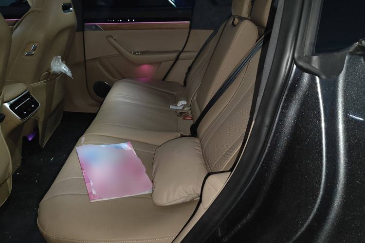 Used Hima Luxeed R7 2024 All-Electric 802 km Max