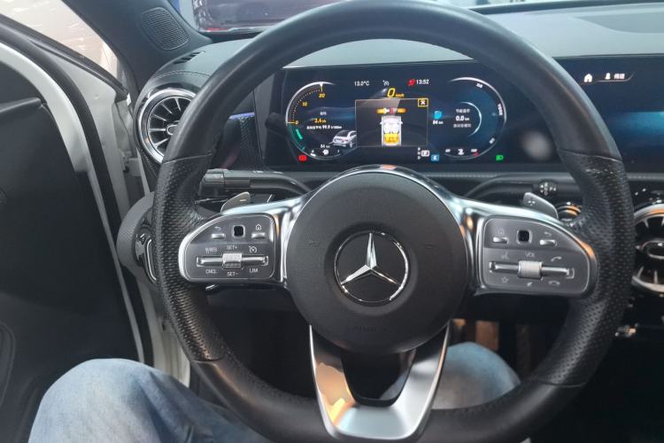 Used Mercedes-Benz A-Class 2021 A 200 L Sport Sedan Fashion Model
