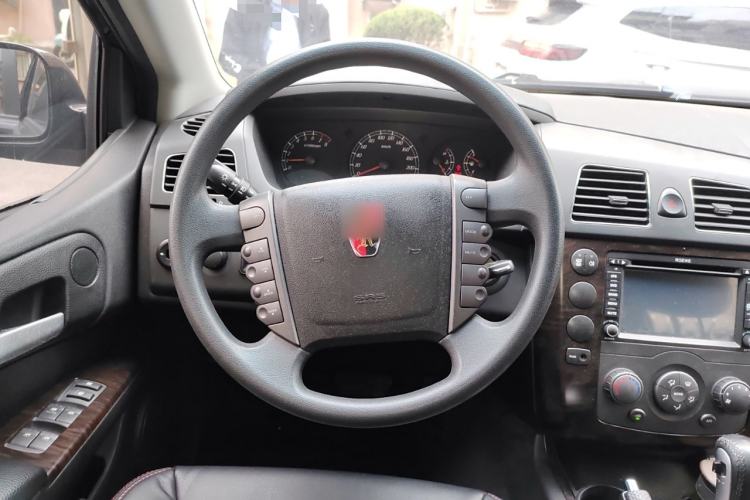 Used Roewe W5 2014 1.8T 2WD Automatic Tharu Special Edition