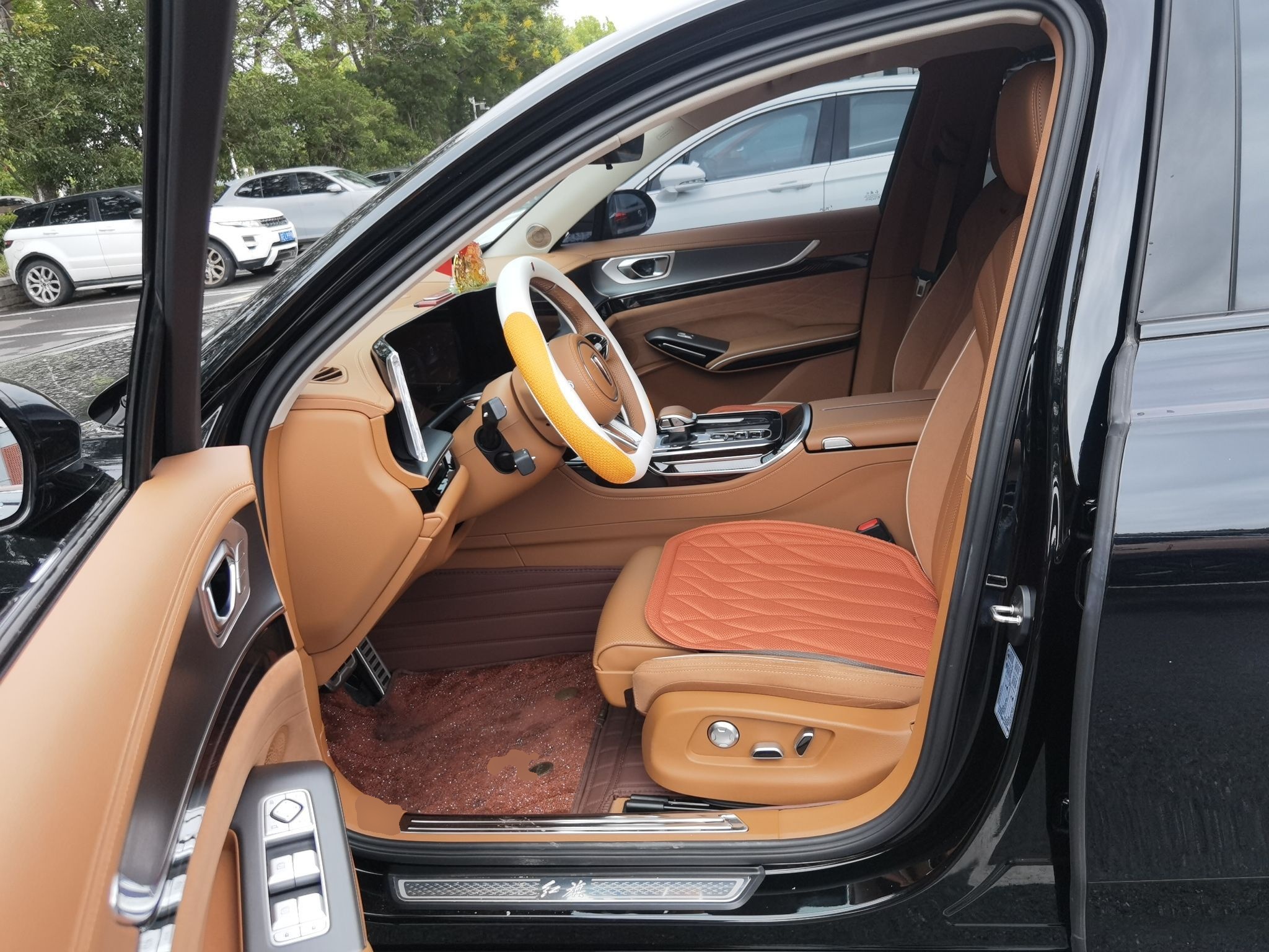 Hongqi H9 2025 Model Facelifted 2.0T Two-Wheel Drive Flag-Style Private Enjoyment Fashion Edition, 5 Seats - Chinese Trim Xiang — снимка 15