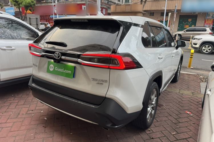 Used Toyota Wildlander 2022 2.0L CVT 4x4 Luxury PLUS Edition
